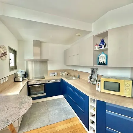 6 Personnes 11e Apartment Paris