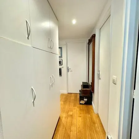 Apartment 6 Personnes 11e