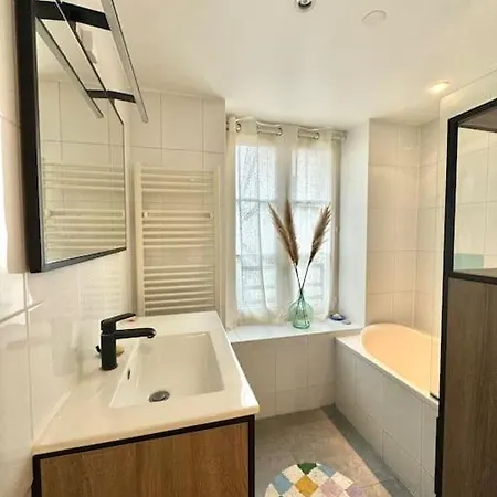 Apartment 6 Personnes 11e